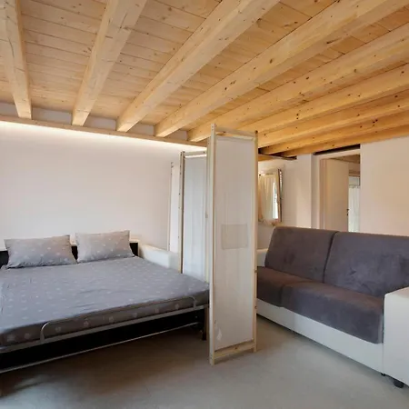 Maison Millet Ozein أيمافيلّيس
